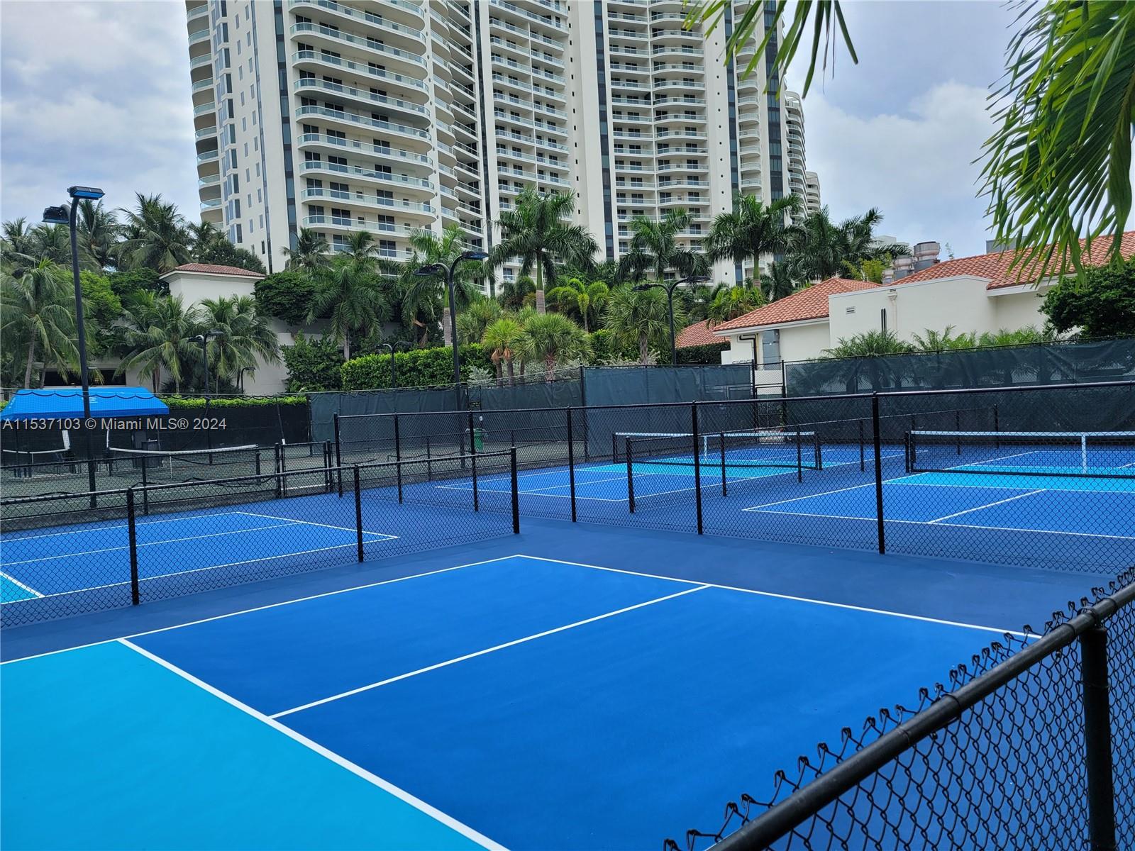 1000 Island Blvd, Aventura, FL, 33160 United States, 3 Bedrooms Bedrooms, ,2 BathroomsBathrooms,Residential,For Sale,Island Blvd,A11537103