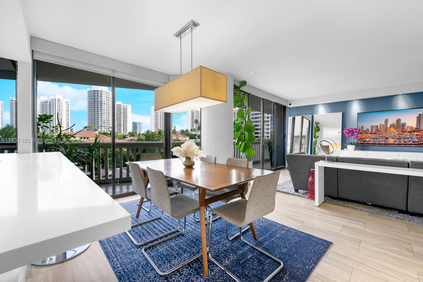 1000 Island Blvd, Aventura, FL, 33160 United States, 3 Bedrooms Bedrooms, ,2 BathroomsBathrooms,Residential,For Sale,Island Blvd,A11537103