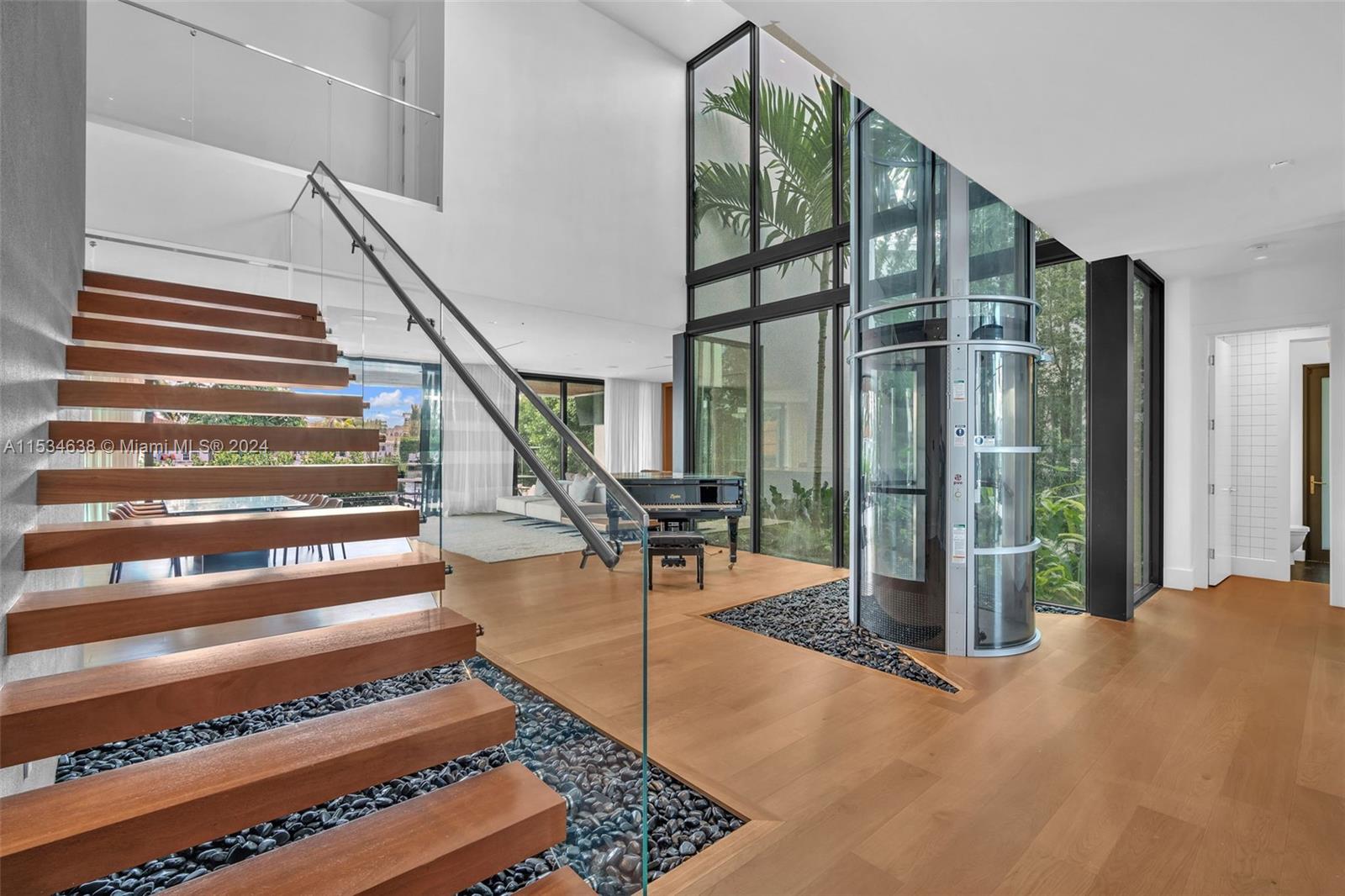 3300 165th St, North Miami Beach, FL, 33160 United States, 7 Bedrooms Bedrooms, ,7 BathroomsBathrooms,Residential,For Sale,165th St,A11534638