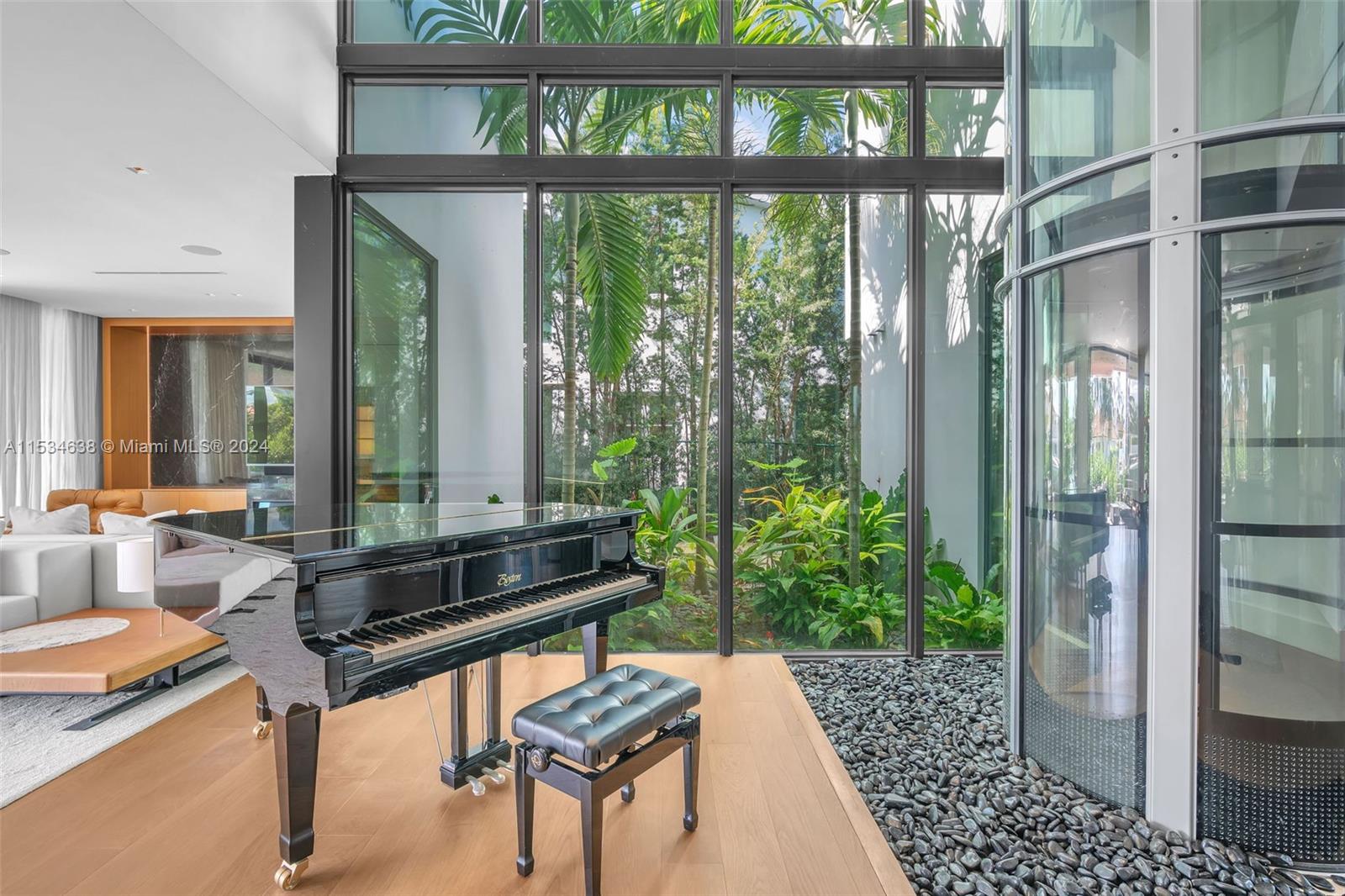 3300 165th St, North Miami Beach, FL, 33160 United States, 7 Bedrooms Bedrooms, ,7 BathroomsBathrooms,Residential,For Sale,165th St,A11534638