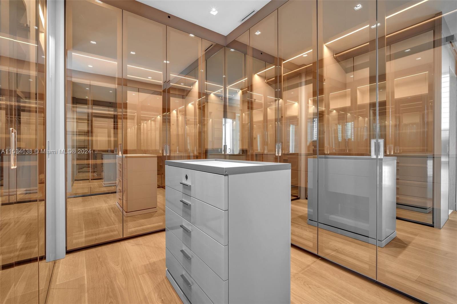 3300 165th St, North Miami Beach, FL, 33160 United States, 7 Bedrooms Bedrooms, ,7 BathroomsBathrooms,Residential,For Sale,165th St,A11534638