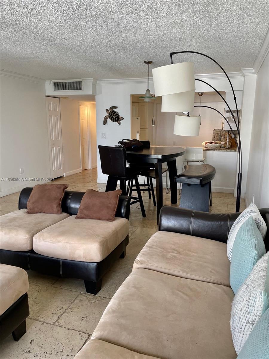 5701 Collins Avenue 1207, Miami Beach, Florida 33140, 1 Bedroom Bedrooms, ,2 BathroomsBathrooms,Residentiallease,For Rent,5701 Collins Avenue 1207,A11535350