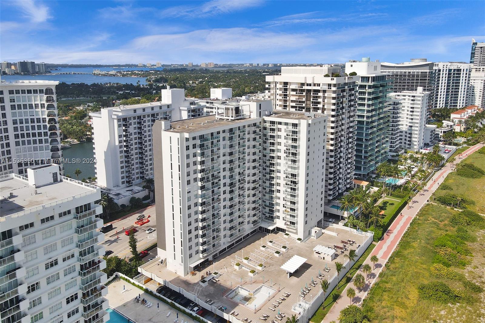 5701 Collins Avenue 1207, Miami Beach, Florida 33140, 1 Bedroom Bedrooms, ,2 BathroomsBathrooms,Residentiallease,For Rent,5701 Collins Avenue 1207,A11535350