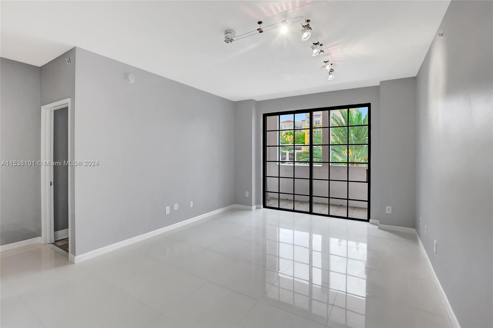 233 Federal Hwy, Boca Raton, FL, 33432 United States, 2 Bedrooms Bedrooms, ,2 BathroomsBathrooms,Residential,For Sale,Federal Hwy,A11538101