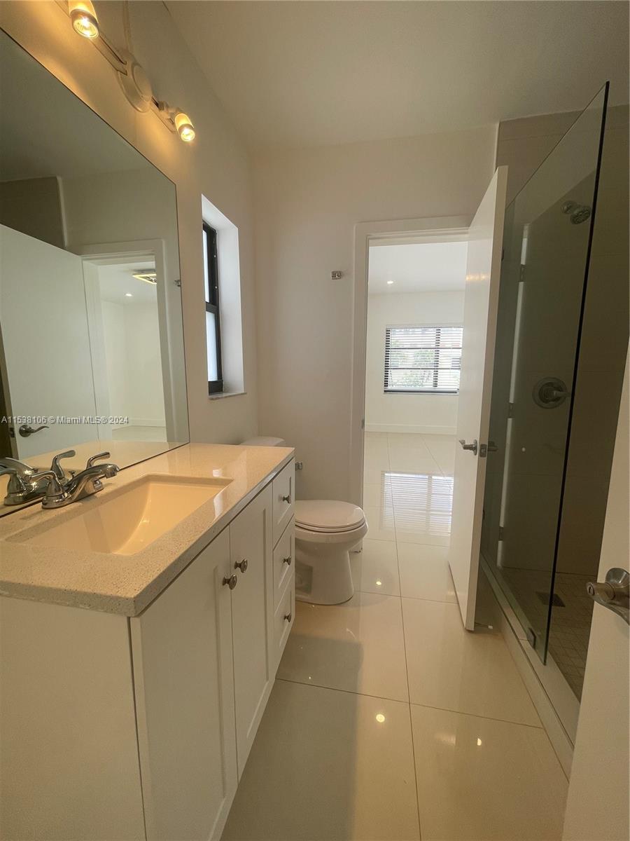 7620 Abbott Ave 4, Miami Beach, Florida 33141, 2 Bedrooms Bedrooms, ,1 BathroomBathrooms,Residentiallease,For Rent,7620 Abbott Ave 4,A11538106