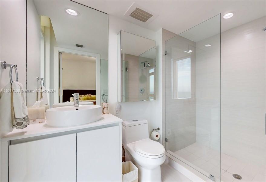 3951 Ocean Dr, Hollywood, FL, 33019 United States, 4 Bedrooms Bedrooms, ,4 BathroomsBathrooms,Residential,For Sale,Ocean Dr,A11537563