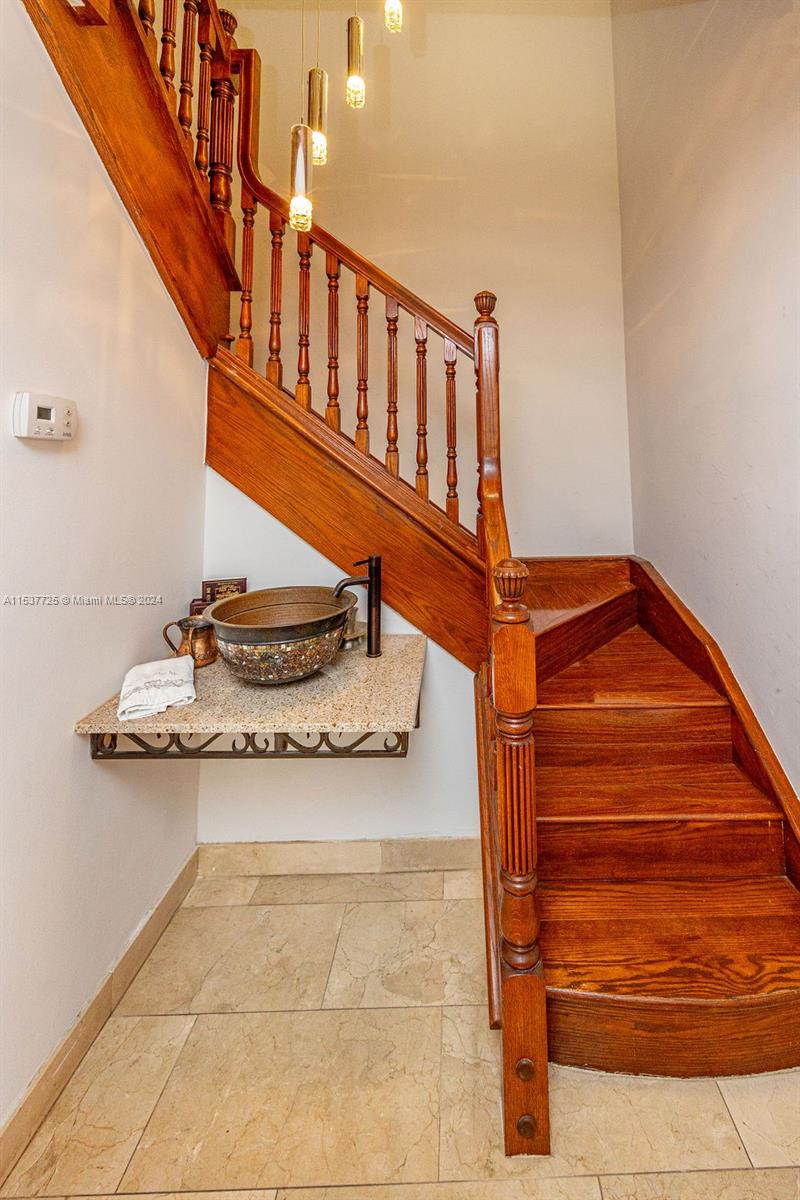 20935 NE 37th Ct, Aventura, Florida 33180, 5 Bedrooms Bedrooms, ,3 BathroomsBathrooms,Residentiallease,For Rent,20935 NE 37th Ct,A11537725