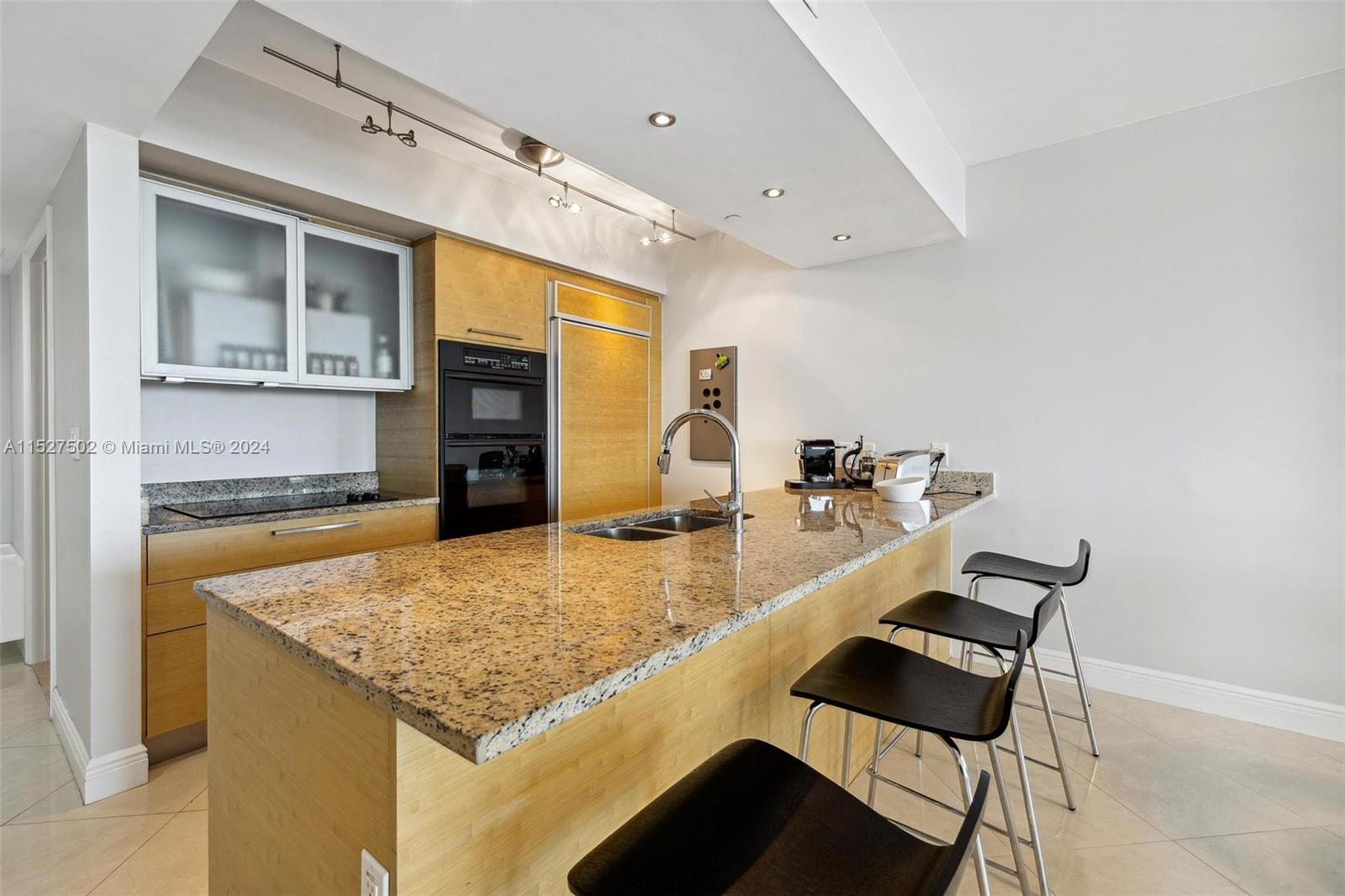 1830 S Ocean Dr 2703, Hallandale Beach, Florida 33009, 2 Bedrooms Bedrooms, ,3 BathroomsBathrooms,Residentiallease,For Rent,1830 S Ocean Dr 2703,A11527502