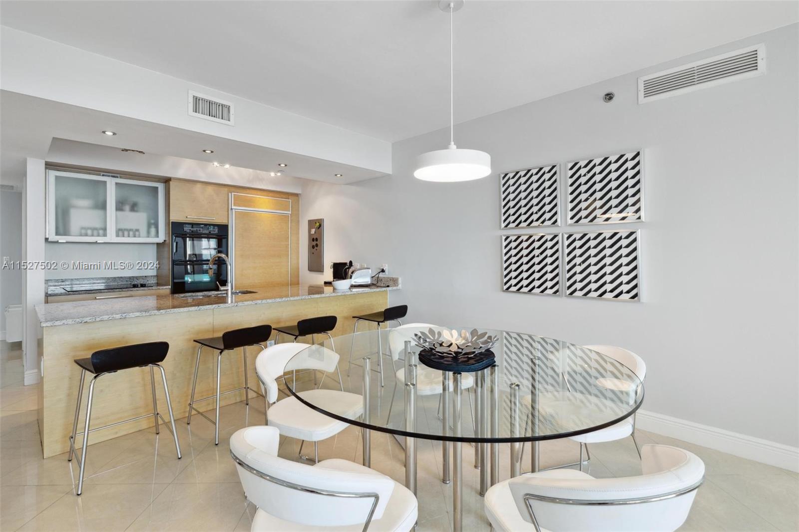 1830 S Ocean Dr 2703, Hallandale Beach, Florida 33009, 2 Bedrooms Bedrooms, ,3 BathroomsBathrooms,Residentiallease,For Rent,1830 S Ocean Dr 2703,A11527502