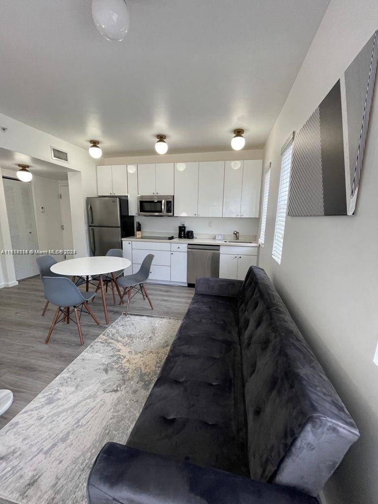 810 7 ST 101, Miami Beach, Florida 33139, 1 Bedroom Bedrooms, ,1 BathroomBathrooms,Residential,For Sale,810 7 ST 101,A11534318