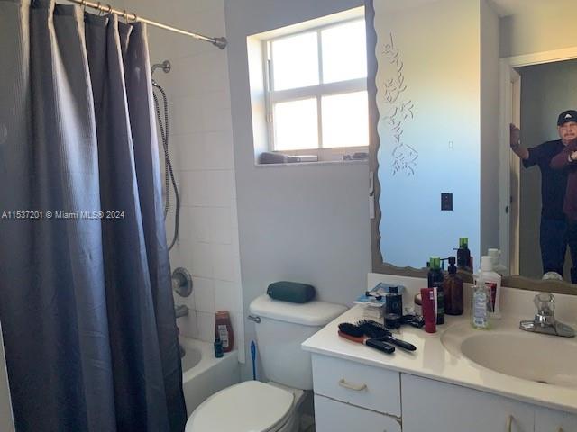 6856 SW 158 PL, Miami, Florida 33193, 3 Bedrooms Bedrooms, ,2 BathroomsBathrooms,Residential,For Sale,6856 SW 158 PL,A11537201