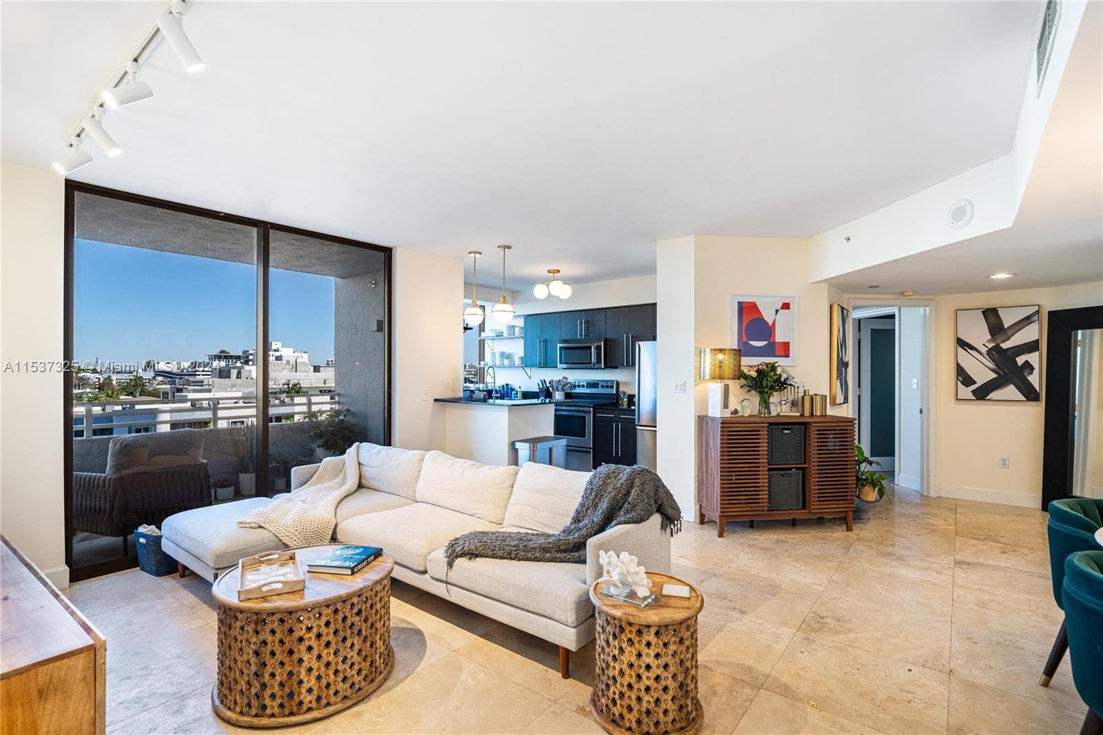 1330 West Ave 611, Miami Beach, Florida 33139, 2 Bedrooms Bedrooms, ,2 BathroomsBathrooms,Residential,For Sale,1330 West Ave 611,A11537325