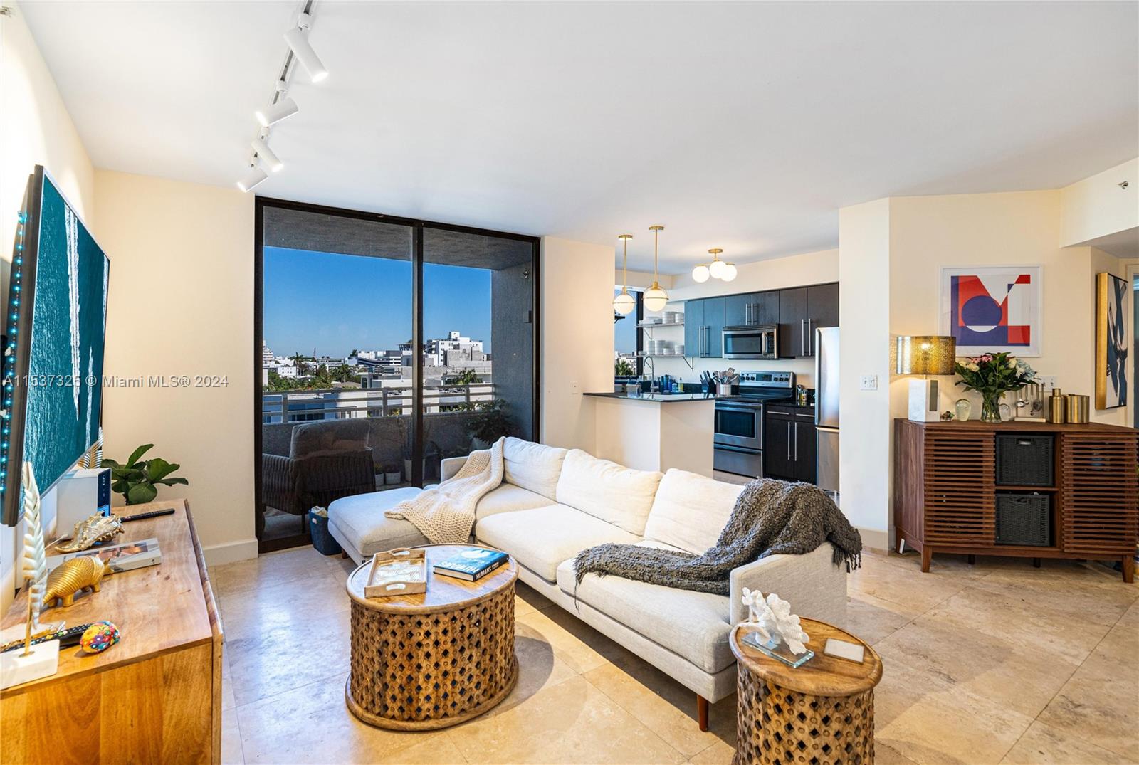 1330 West Ave 611, Miami Beach, Florida 33139, 2 Bedrooms Bedrooms, ,2 BathroomsBathrooms,Residential,For Sale,1330 West Ave 611,A11537325