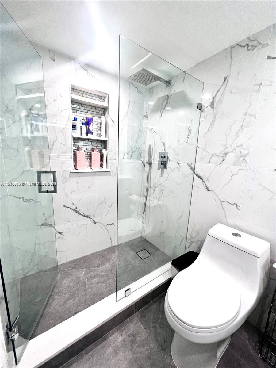 20200 W Country Club Dr 112, Aventura, Florida 33180, 3 Bedrooms Bedrooms, ,2 BathroomsBathrooms,Residential,For Sale,20200 W Country Club Dr 112,A11536846