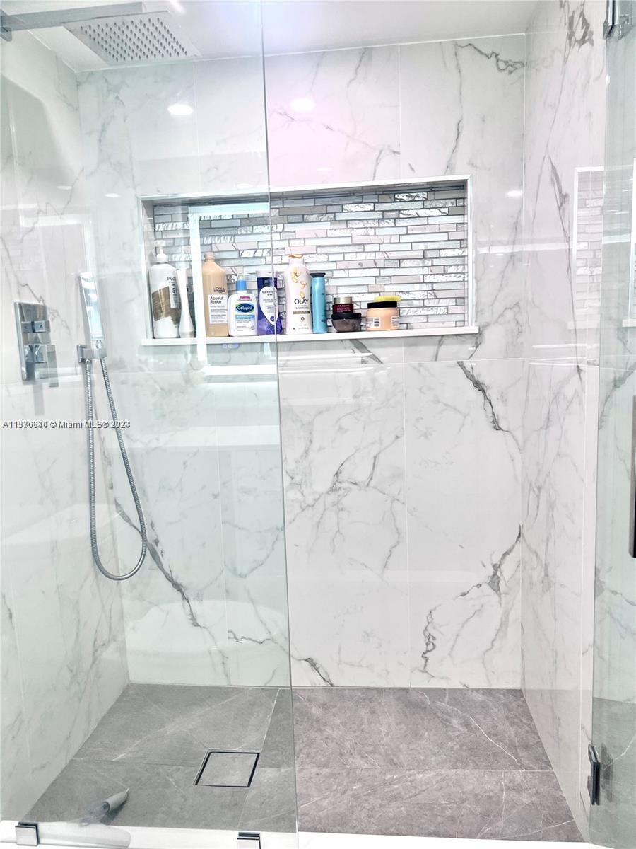 20200 W Country Club Dr 112, Aventura, Florida 33180, 3 Bedrooms Bedrooms, ,2 BathroomsBathrooms,Residential,For Sale,20200 W Country Club Dr 112,A11536846