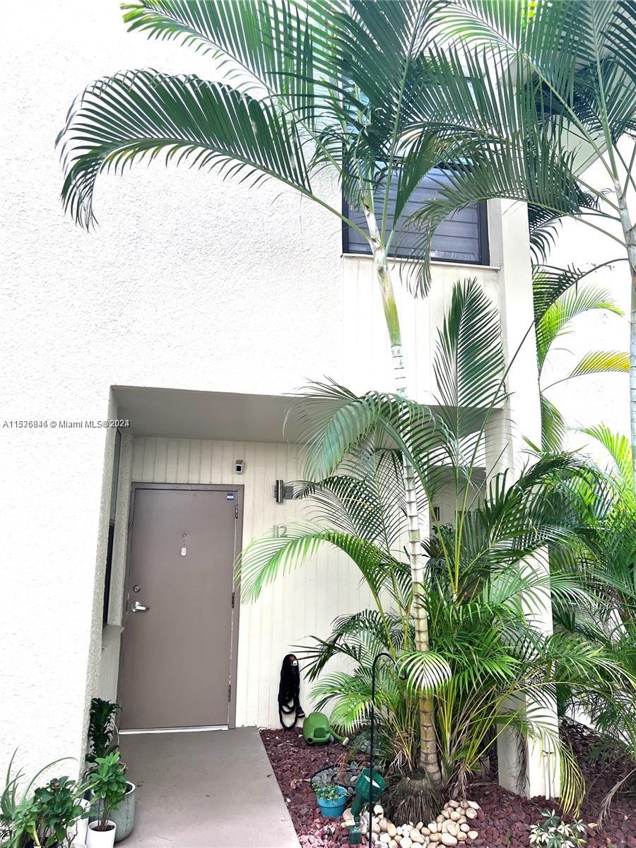 20200 W Country Club Dr 112, Aventura, Florida 33180, 3 Bedrooms Bedrooms, ,2 BathroomsBathrooms,Residential,For Sale,20200 W Country Club Dr 112,A11536846