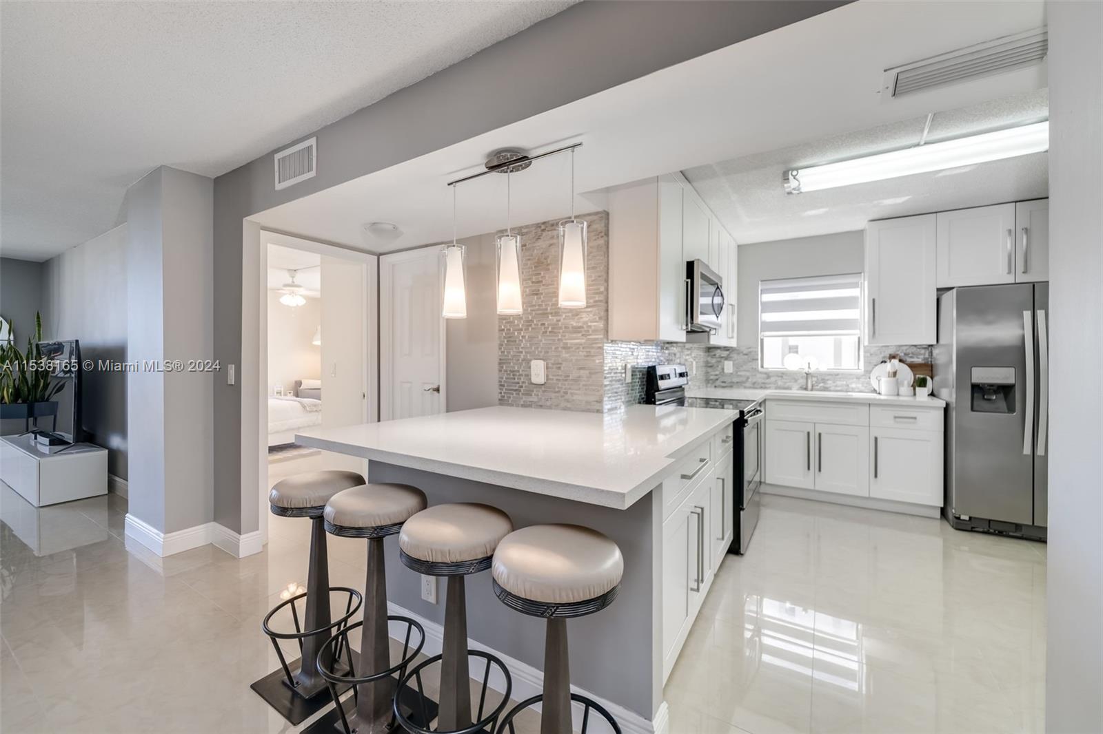 1500 S Ocean Dr 7K, Hollywood, Florida 33019, 2 Bedrooms Bedrooms, ,2 BathroomsBathrooms,Residential,For Sale,1500 S Ocean Dr 7K,A11538165