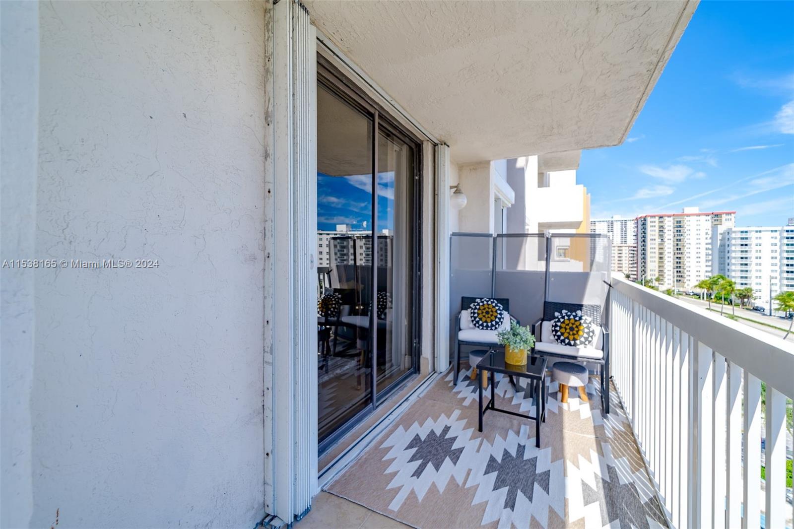 1500 S Ocean Dr 7K, Hollywood, Florida 33019, 2 Bedrooms Bedrooms, ,2 BathroomsBathrooms,Residential,For Sale,1500 S Ocean Dr 7K,A11538165