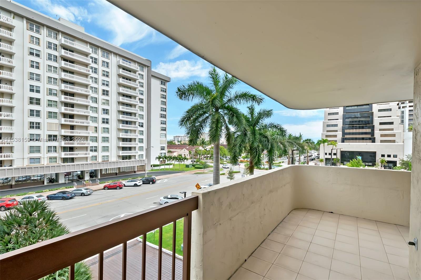 600 Biltmore Way 307, Coral Gables, Florida 33134, 2 Bedrooms Bedrooms, ,2 BathroomsBathrooms,Residentiallease,For Rent,600 Biltmore Way 307,A11538159