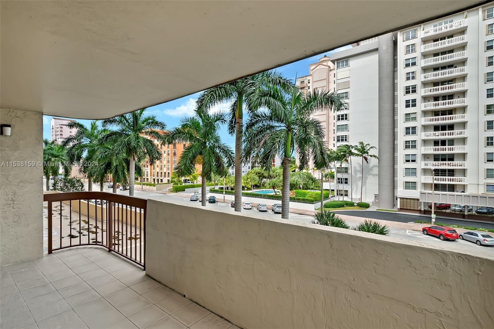 600 Biltmore Way 307, Coral Gables, Florida 33134, 2 Bedrooms Bedrooms, ,2 BathroomsBathrooms,Residentiallease,For Rent,600 Biltmore Way 307,A11538159