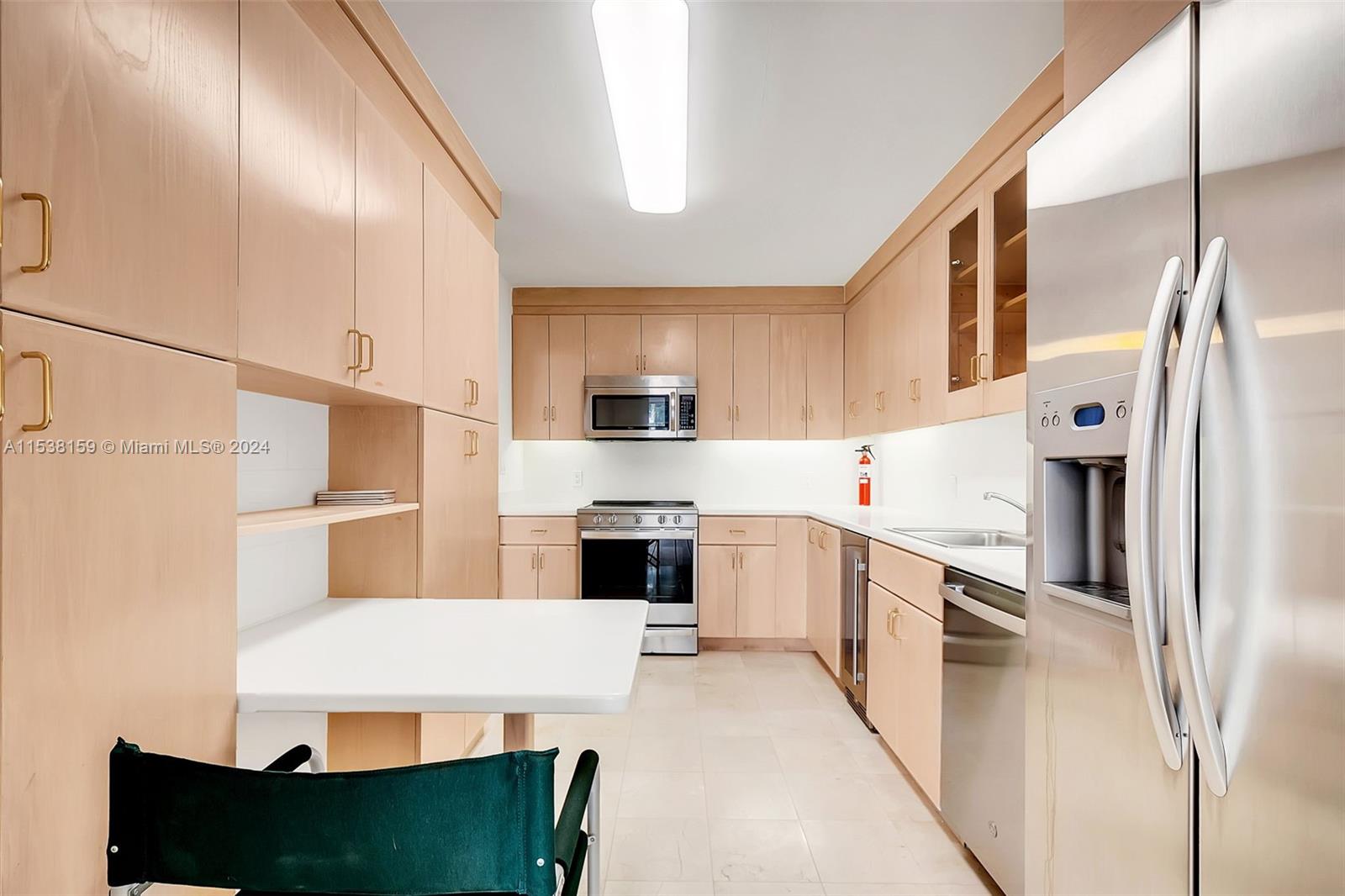 600 Biltmore Way 307, Coral Gables, Florida 33134, 2 Bedrooms Bedrooms, ,2 BathroomsBathrooms,Residentiallease,For Rent,600 Biltmore Way 307,A11538159