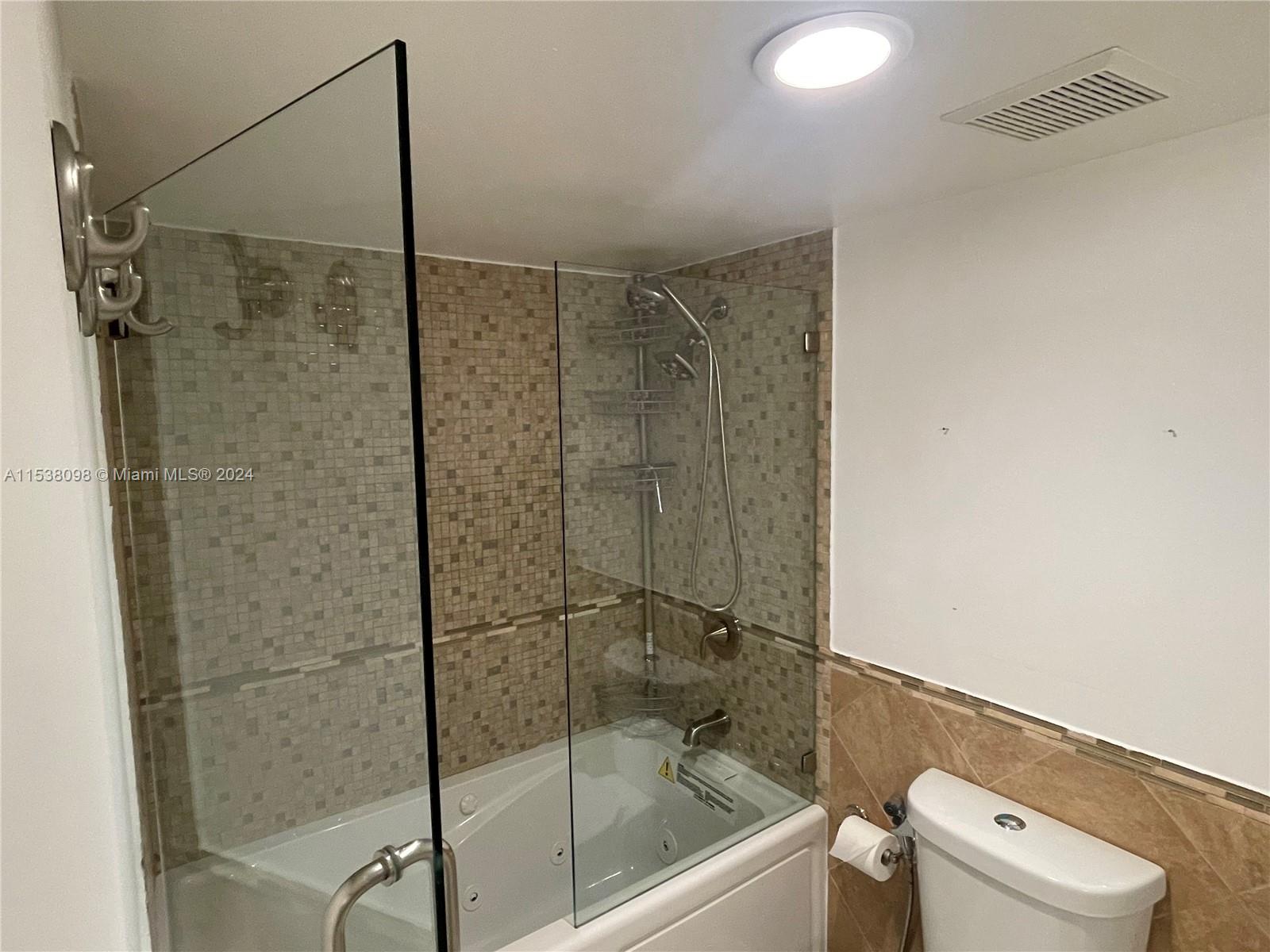 3500 Mystic Pointe Dr 3002, Aventura, Florida 33180, 2 Bedrooms Bedrooms, ,2 BathroomsBathrooms,Residentiallease,For Rent,3500 Mystic Pointe Dr 3002,A11538098