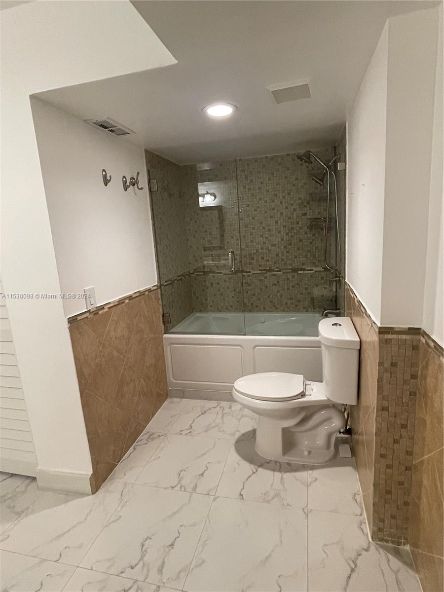 3500 Mystic Pointe Dr 3002, Aventura, Florida 33180, 2 Bedrooms Bedrooms, ,2 BathroomsBathrooms,Residentiallease,For Rent,3500 Mystic Pointe Dr 3002,A11538098