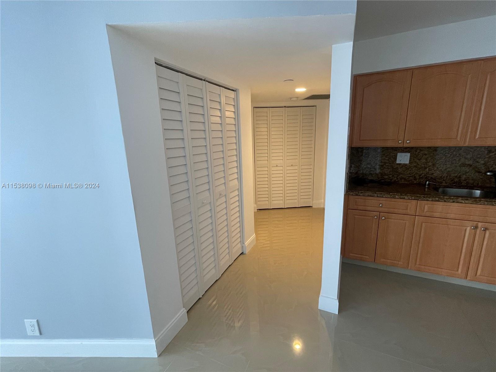 3500 Mystic Pointe Dr 3002, Aventura, Florida 33180, 2 Bedrooms Bedrooms, ,2 BathroomsBathrooms,Residentiallease,For Rent,3500 Mystic Pointe Dr 3002,A11538098