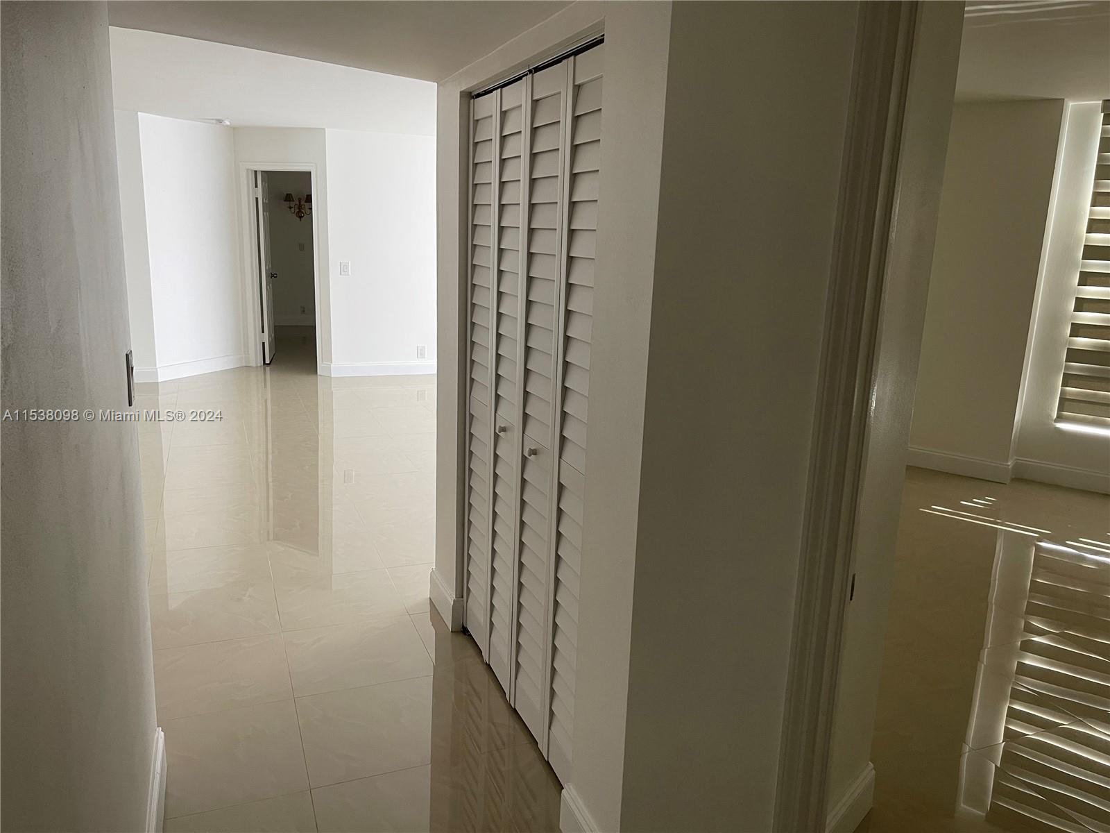 3500 Mystic Pointe Dr 3002, Aventura, Florida 33180, 2 Bedrooms Bedrooms, ,2 BathroomsBathrooms,Residentiallease,For Rent,3500 Mystic Pointe Dr 3002,A11538098