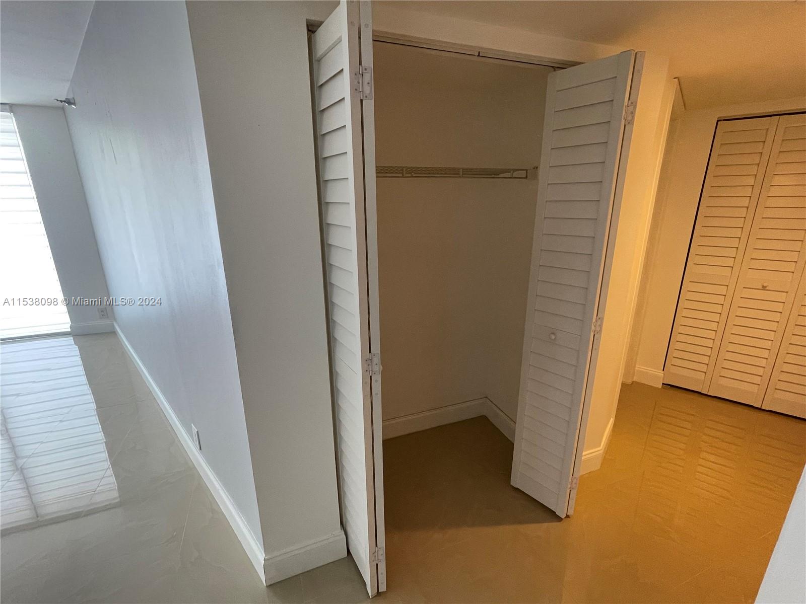 3500 Mystic Pointe Dr 3002, Aventura, Florida 33180, 2 Bedrooms Bedrooms, ,2 BathroomsBathrooms,Residentiallease,For Rent,3500 Mystic Pointe Dr 3002,A11538098