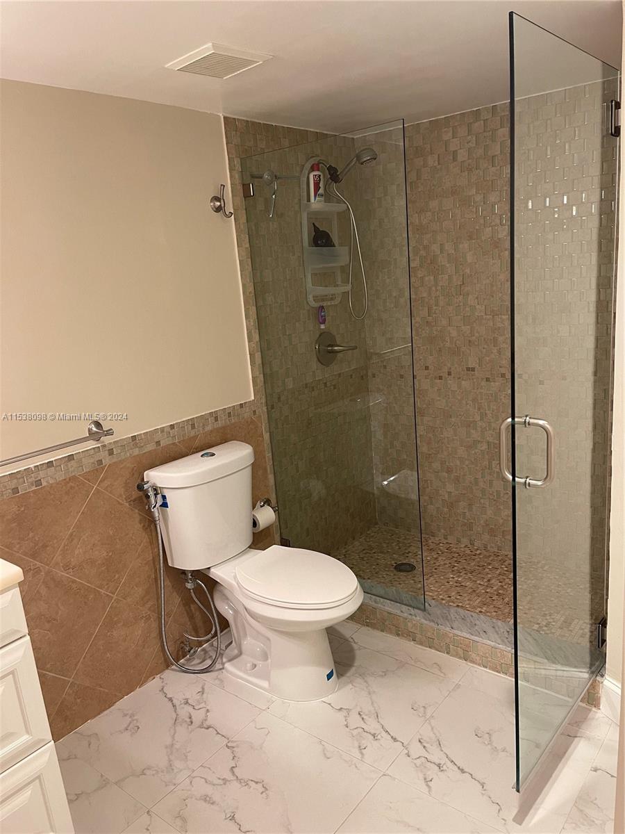 3500 Mystic Pointe Dr 3002, Aventura, Florida 33180, 2 Bedrooms Bedrooms, ,2 BathroomsBathrooms,Residentiallease,For Rent,3500 Mystic Pointe Dr 3002,A11538098