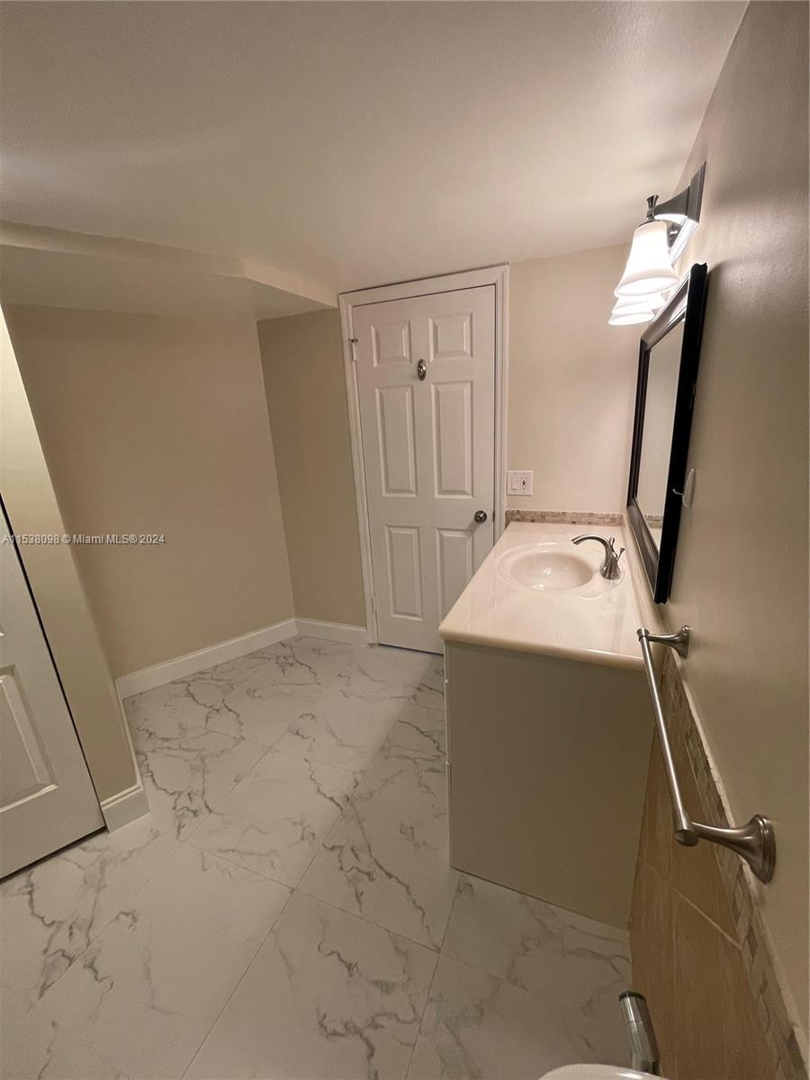 3500 Mystic Pointe Dr 3002, Aventura, Florida 33180, 2 Bedrooms Bedrooms, ,2 BathroomsBathrooms,Residentiallease,For Rent,3500 Mystic Pointe Dr 3002,A11538098