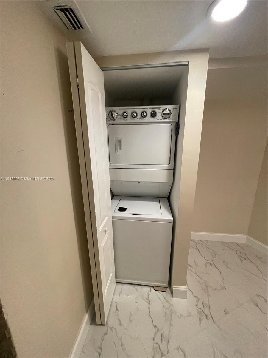 3500 Mystic Pointe Dr 3002, Aventura, Florida 33180, 2 Bedrooms Bedrooms, ,2 BathroomsBathrooms,Residentiallease,For Rent,3500 Mystic Pointe Dr 3002,A11538098