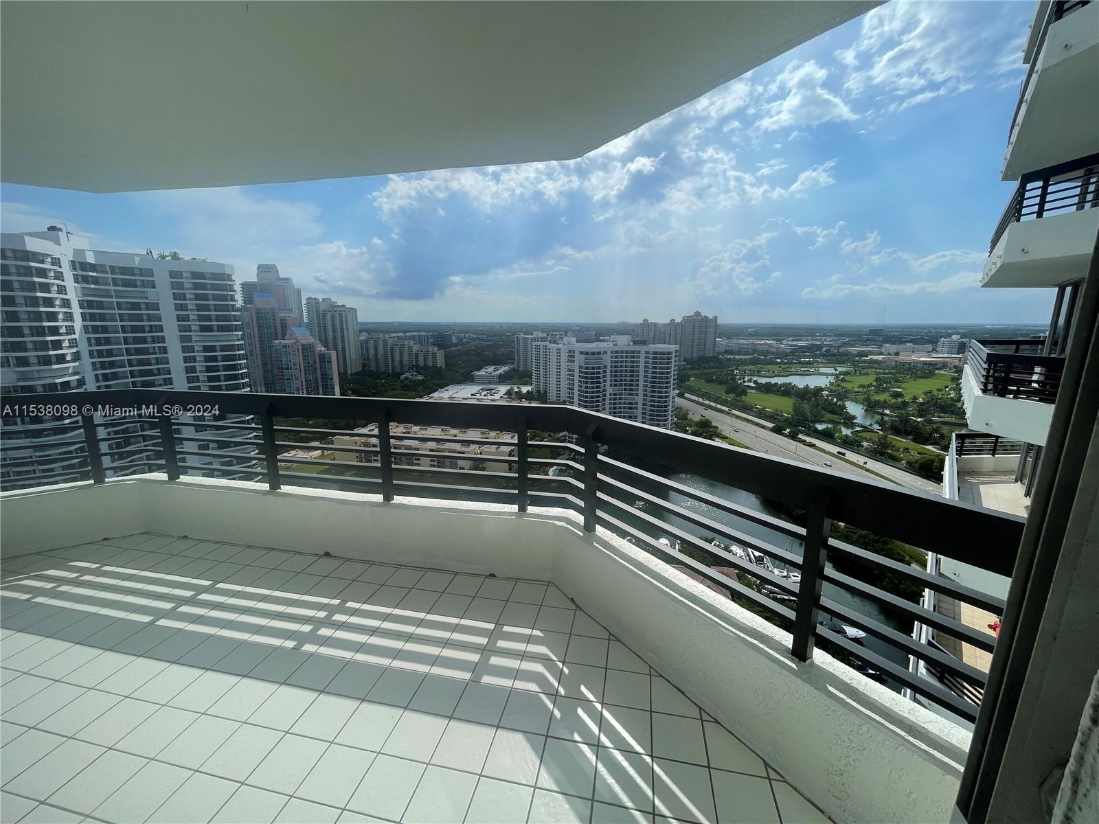 3500 Mystic Pointe Dr 3002, Aventura, Florida 33180, 2 Bedrooms Bedrooms, ,2 BathroomsBathrooms,Residentiallease,For Rent,3500 Mystic Pointe Dr 3002,A11538098