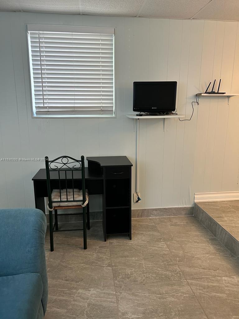 Hollywood, Florida 33020, 1 Bedroom Bedrooms, ,1 BathroomBathrooms,Residentiallease,For Rent,A11535292