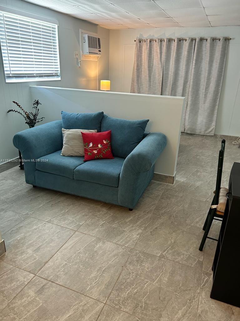 Hollywood, Florida 33020, 1 Bedroom Bedrooms, ,1 BathroomBathrooms,Residentiallease,For Rent,A11535292