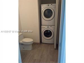 1300 Brickell Bay Dr 3600, Miami, Florida 33131, 1 Bedroom Bedrooms, ,1 BathroomBathrooms,Residentiallease,For Rent,1300 Brickell Bay Dr 3600,A11538187