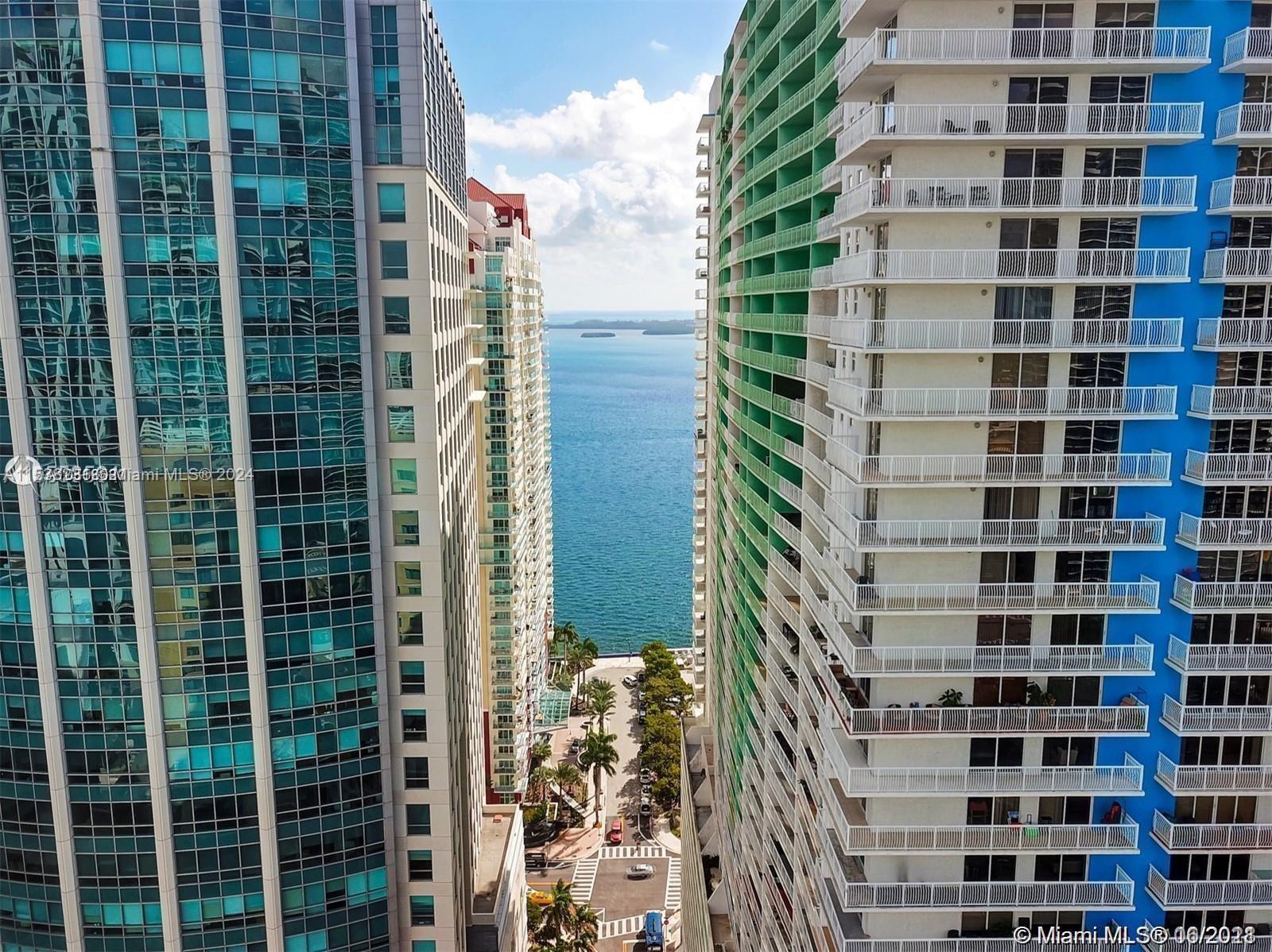 1200  Brickell Bay Dr #2806 For Sale A11538231, FL