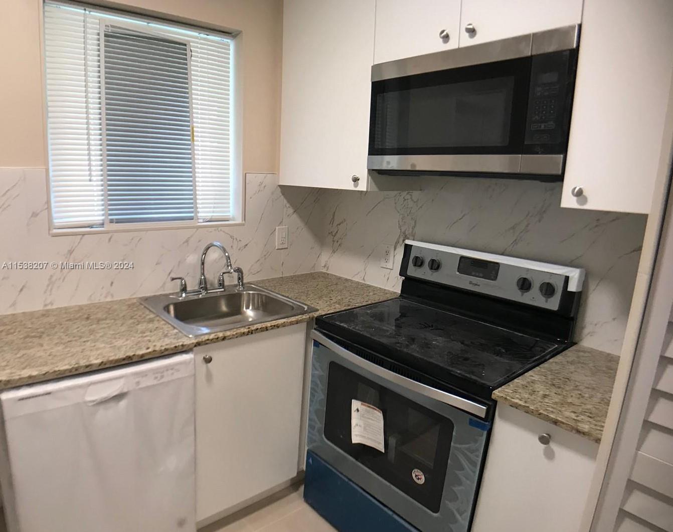 1087 NW 52nd St 1087, Miami, Florida 33127, 2 Bedrooms Bedrooms, ,1 BathroomBathrooms,Residentiallease,For Rent,1087 NW 52nd St 1087,A11538207