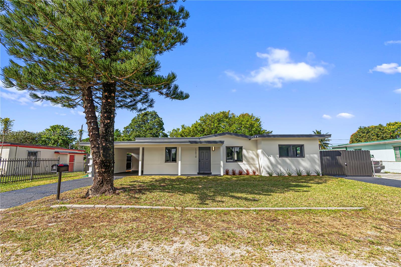 Undisclosed For Sale A11537787, FL