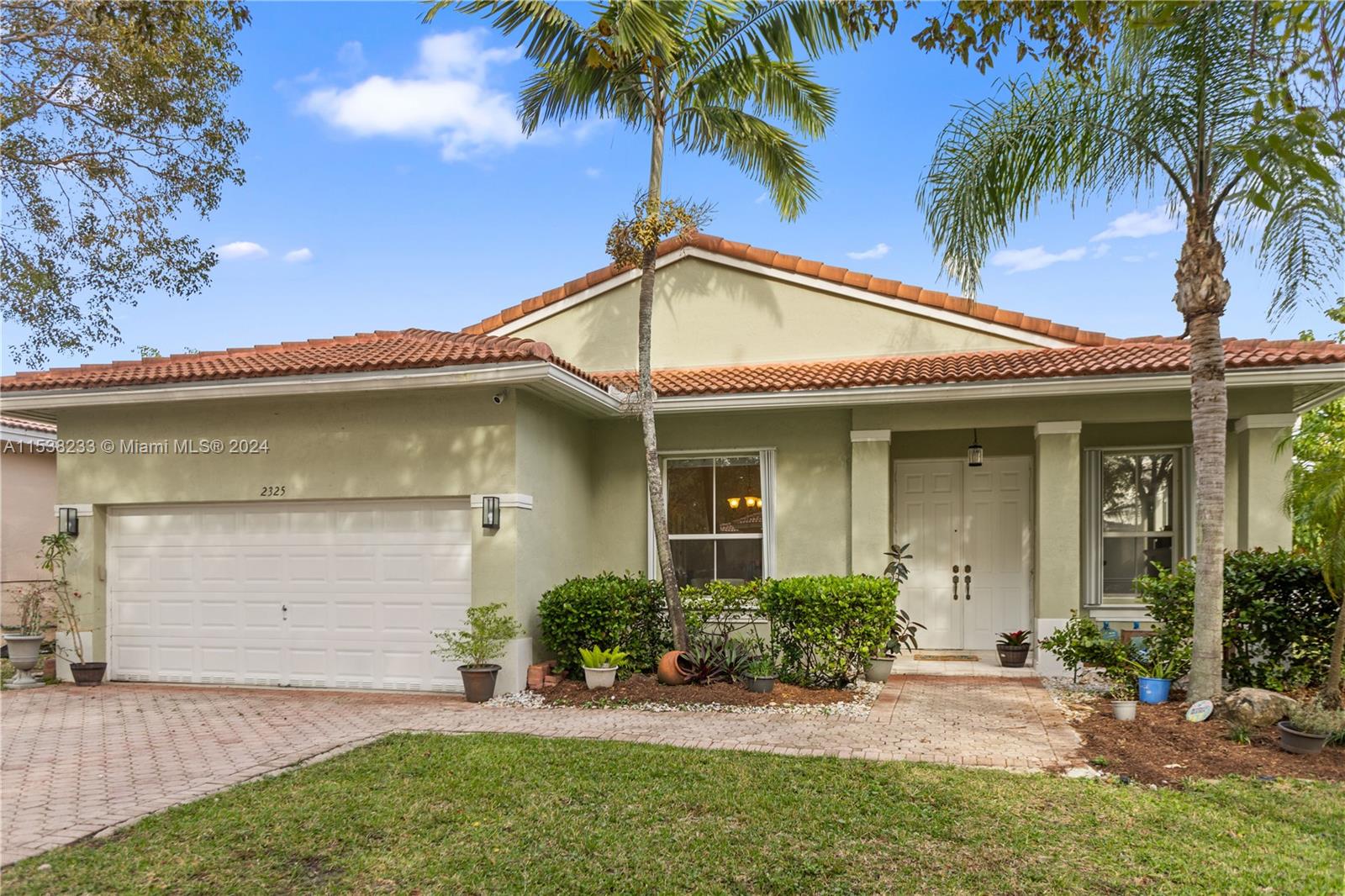 2325 SW 131st Ave  For Sale A11538233, FL