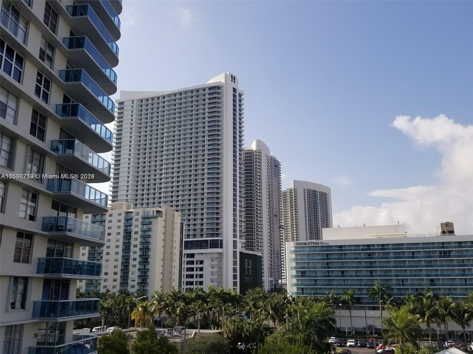 Hollywood, Florida 33019, 1 Bedroom Bedrooms, ,1 BathroomBathrooms,Residentiallease,For Rent,A11538239