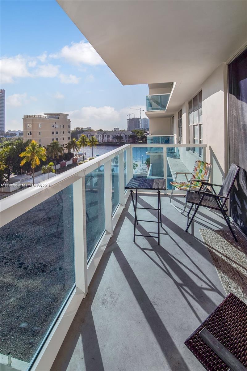 Hollywood, Florida 33019, 1 Bedroom Bedrooms, ,1 BathroomBathrooms,Residentiallease,For Rent,A11538239