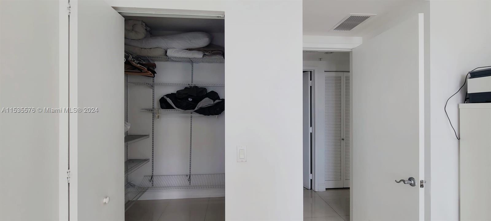 185 SW 7th St 2808, Miami, Florida 33130, 1 Bedroom Bedrooms, ,1 BathroomBathrooms,Residentiallease,For Rent,185 SW 7th St 2808,A11535576