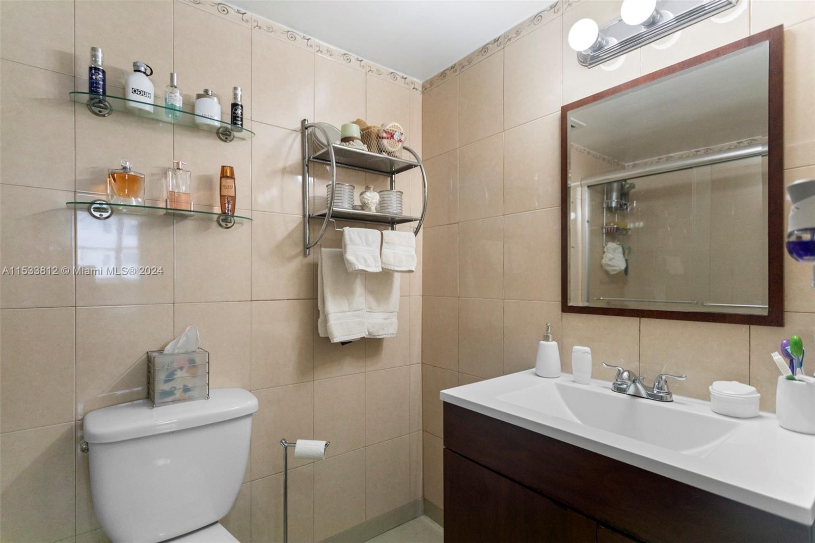 3725 S Ocean Dr 1220, Hollywood, Florida 33019, 1 Bedroom Bedrooms, ,1 BathroomBathrooms,Residential,For Sale,3725 S Ocean Dr 1220,A11533812