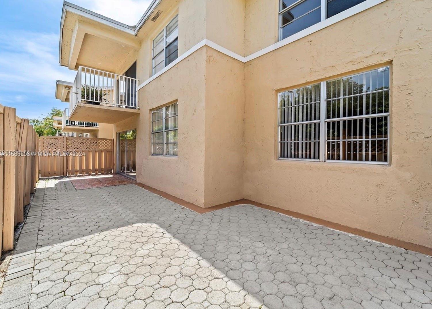 4670 NW 79th Ave 1E, Doral, FL 33166, 2 Bedrooms Bedrooms, ,2 BathroomsBathrooms,Residential,For Sale,79th Ave,A11538208