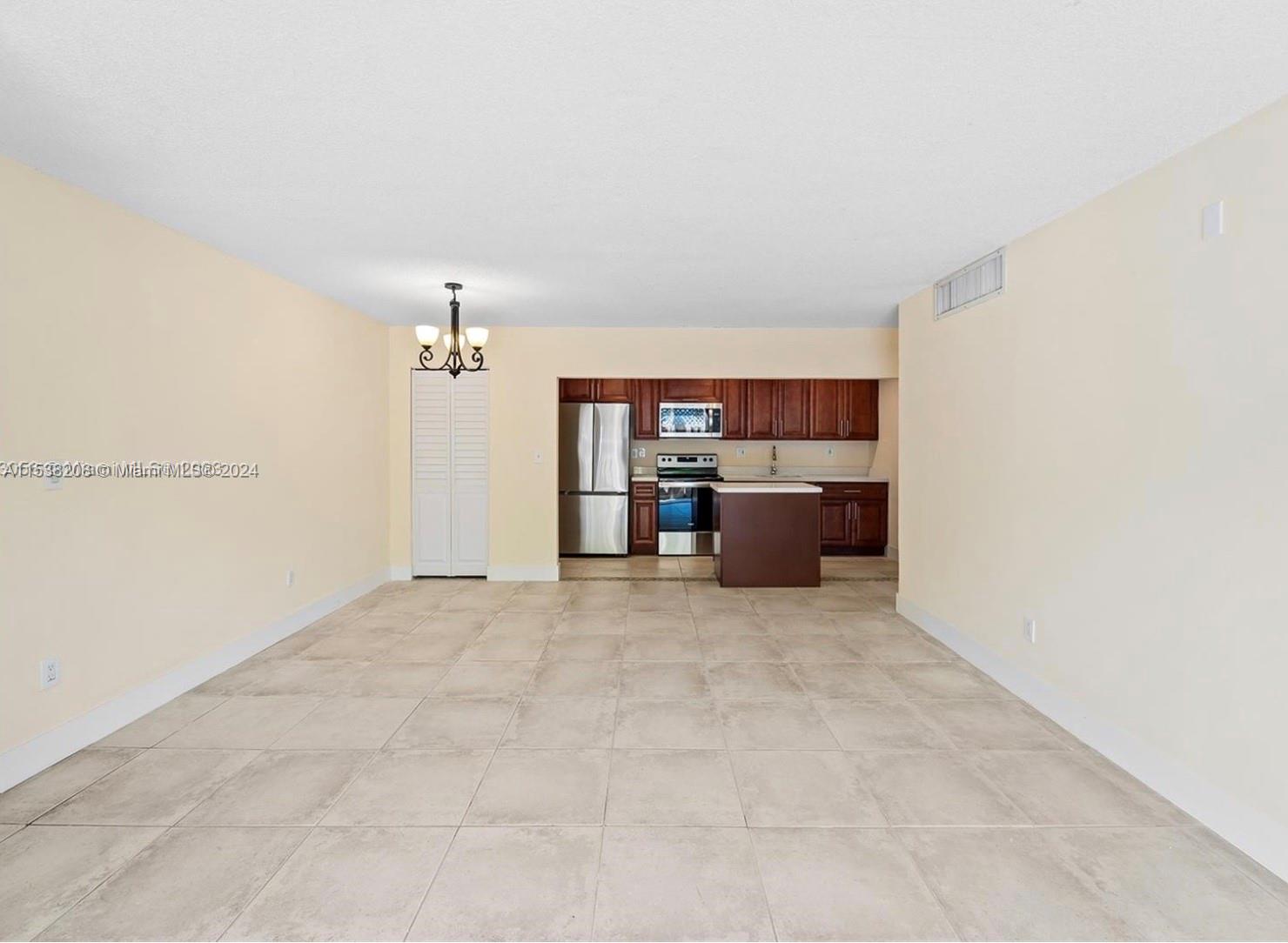 4670 NW 79th Ave 1E, Doral, FL 33166, 2 Bedrooms Bedrooms, ,2 BathroomsBathrooms,Residential,For Sale,79th Ave,A11538208