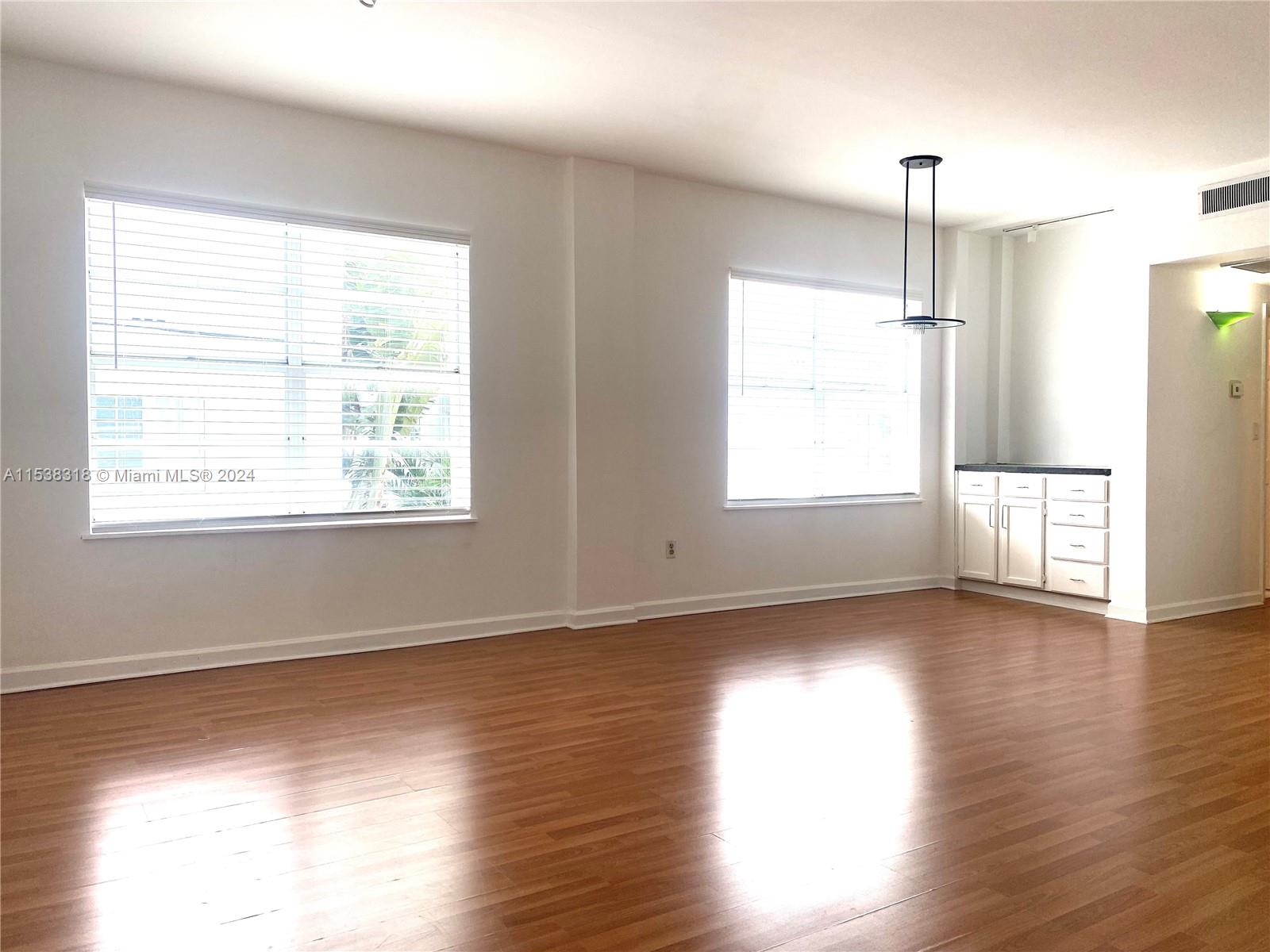 1200 EUCLID AV 202, Miami Beach, Florida 33139, 1 Bedroom Bedrooms, ,1 BathroomBathrooms,Residential,For Sale,1200 EUCLID AV 202,A11538318