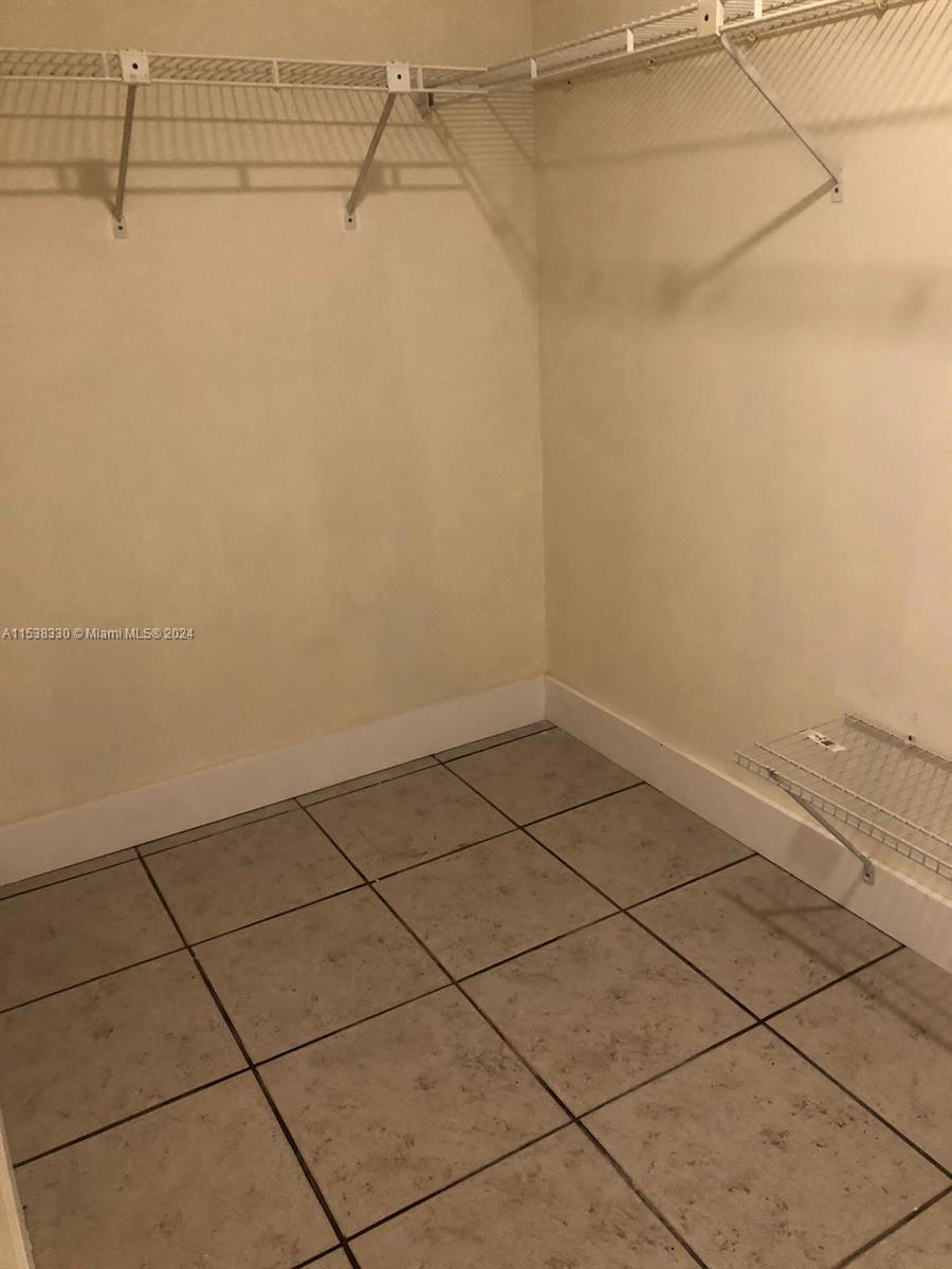 6560 W 27th Ct 2157, Hialeah, Florida 33016, 3 Bedrooms Bedrooms, ,2 BathroomsBathrooms,Residentiallease,For Rent,6560 W 27th Ct 2157,A11538330