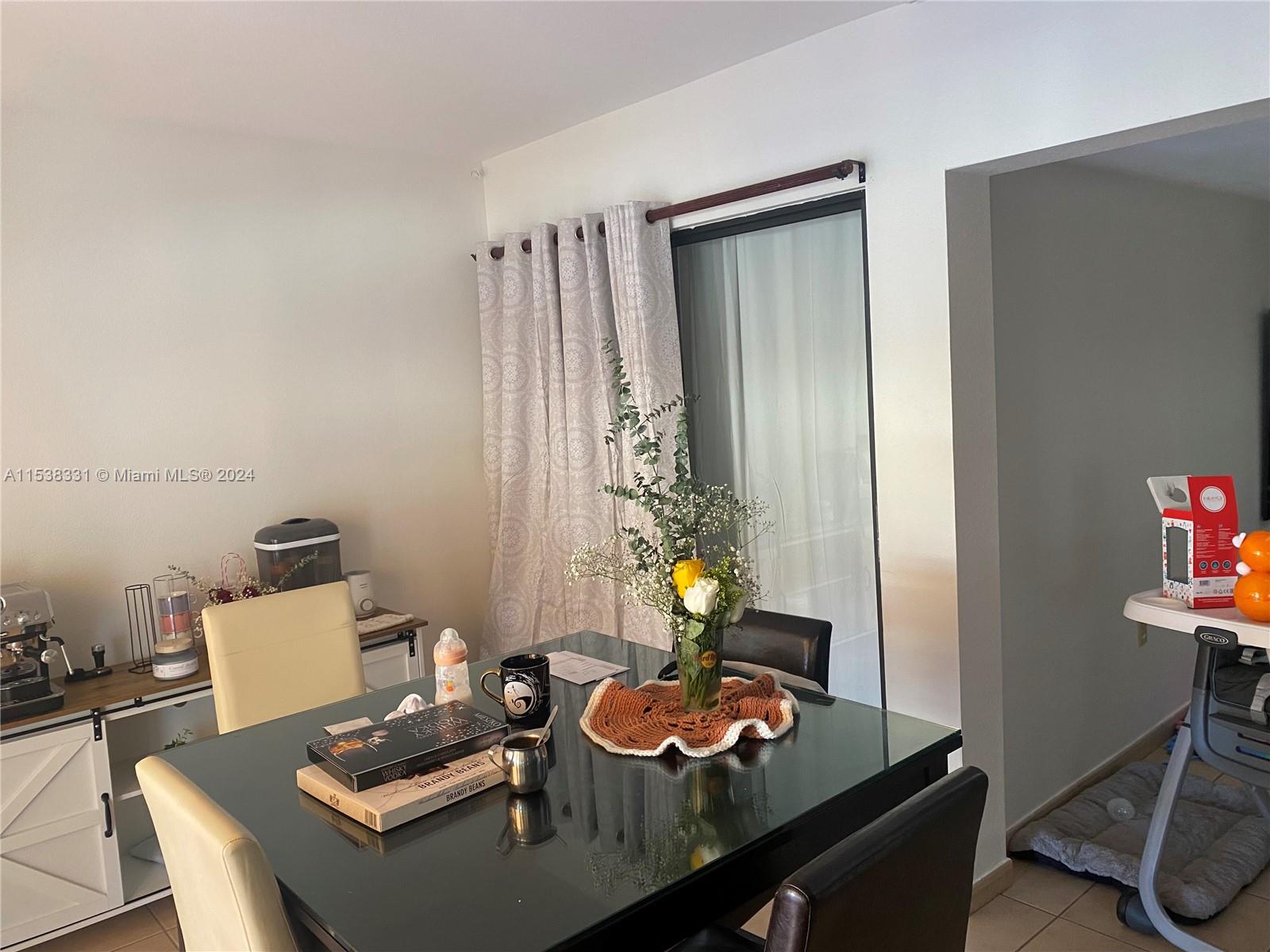 7011 Crown Gate Ct 7011, Miami Lakes, Florida 33014, 3 Bedrooms Bedrooms, ,2 BathroomsBathrooms,Residential,For Sale,7011 Crown Gate Ct 7011,A11538331
